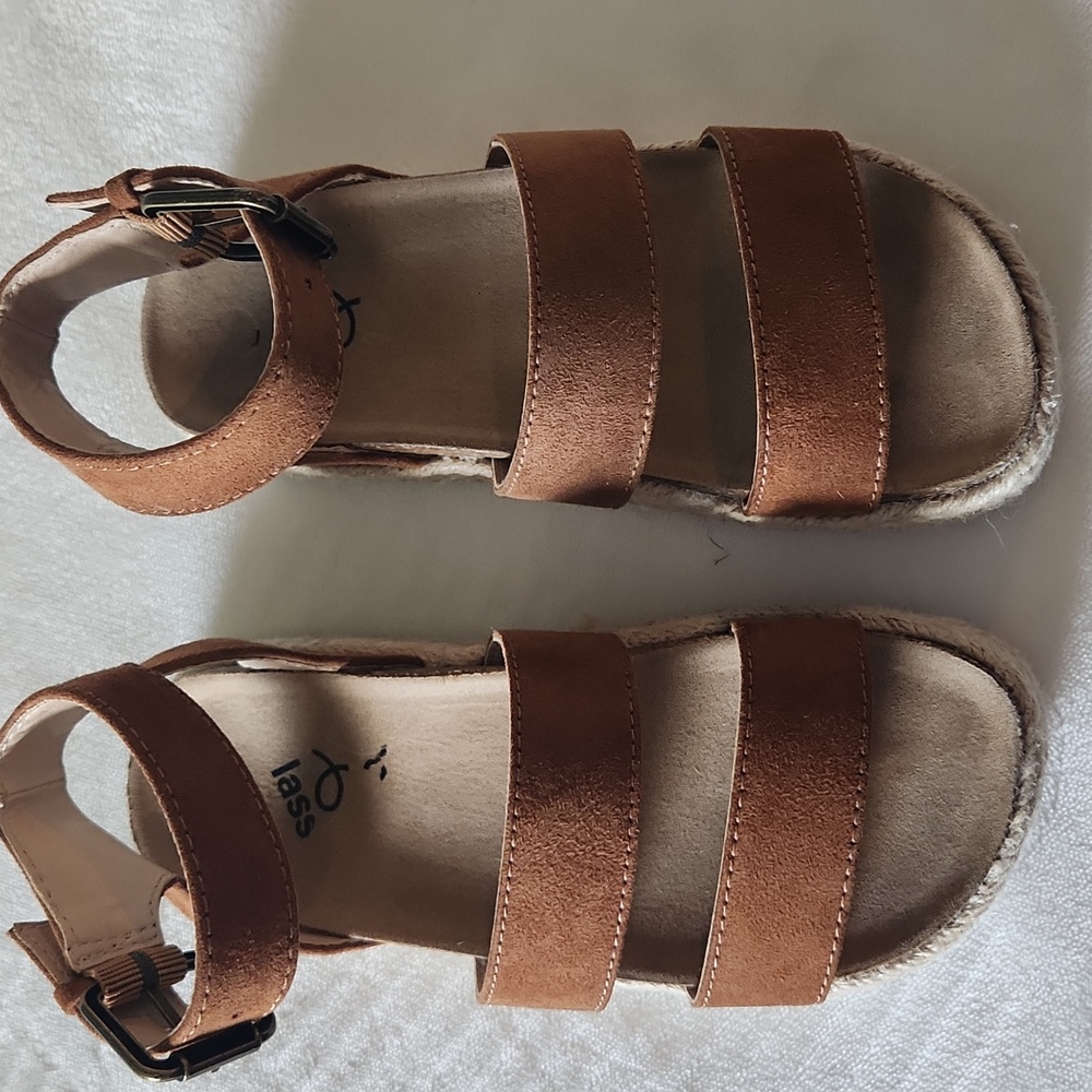 Art class Agatha footbed sandals